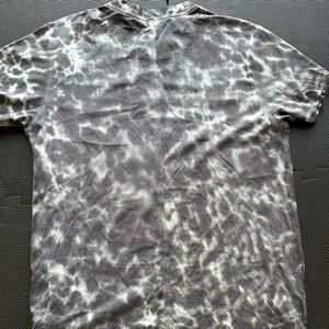 Lululemon women’s All Yours tee. Size 8